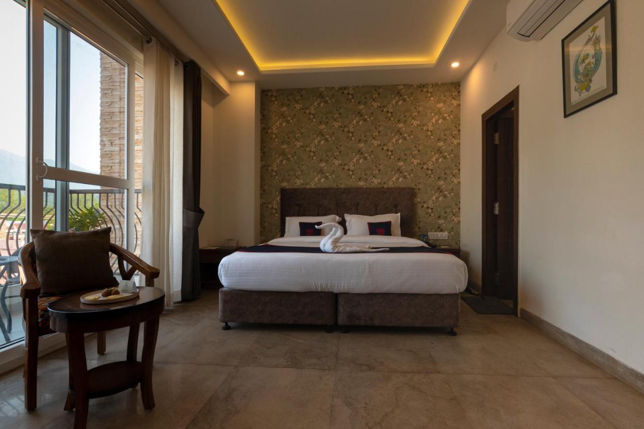 Holywater Hotel By Ganga Kinare #150 Mts From Ganga Ghat Rishīkesh 외부 사진