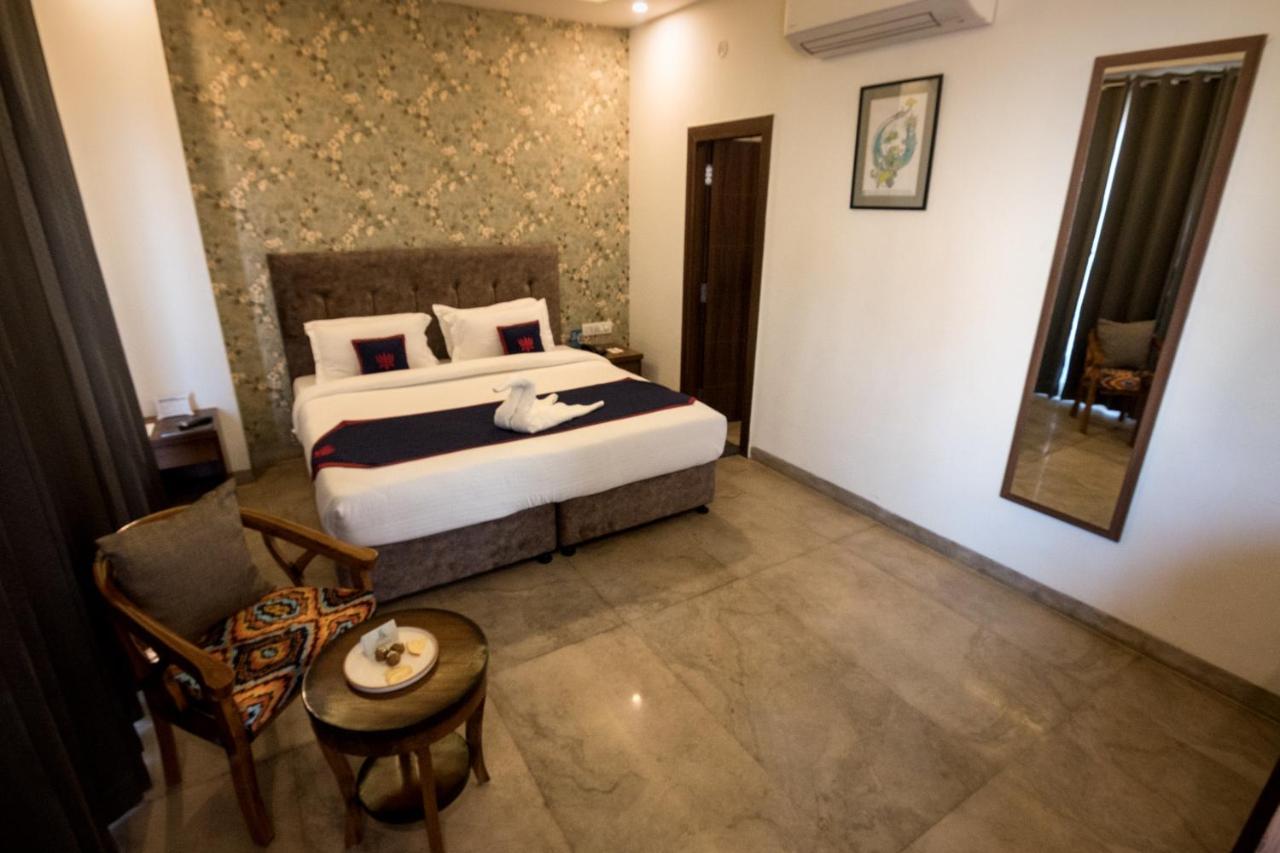 Holywater Hotel By Ganga Kinare #150 Mts From Ganga Ghat Rishīkesh 외부 사진